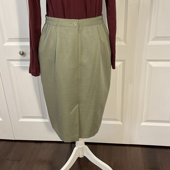 TanJay pencil skirt - Picture 3 of 10